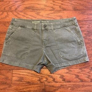 Mossimo Green Shorts Size 10